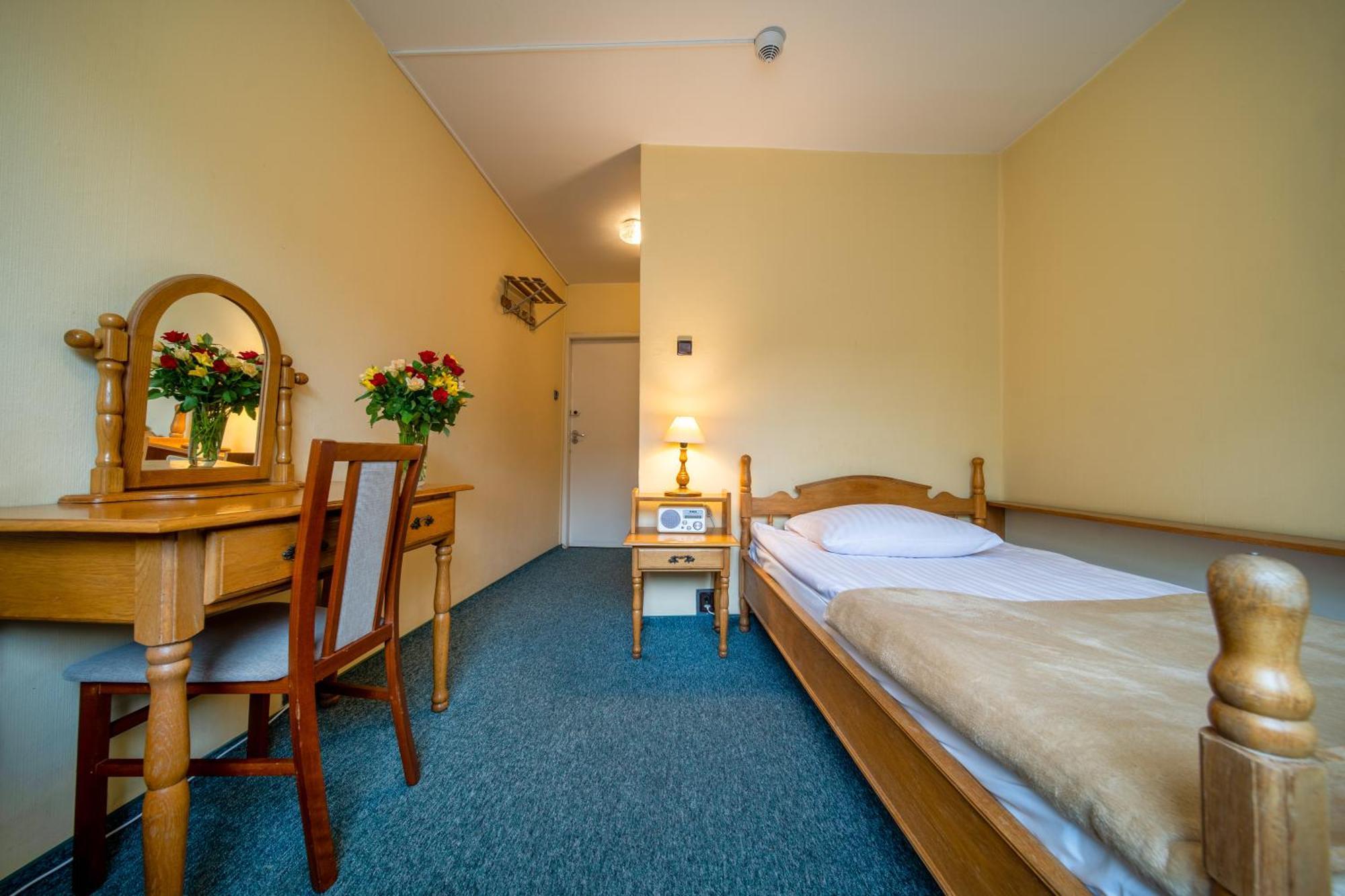 Hotel Gromada 2*