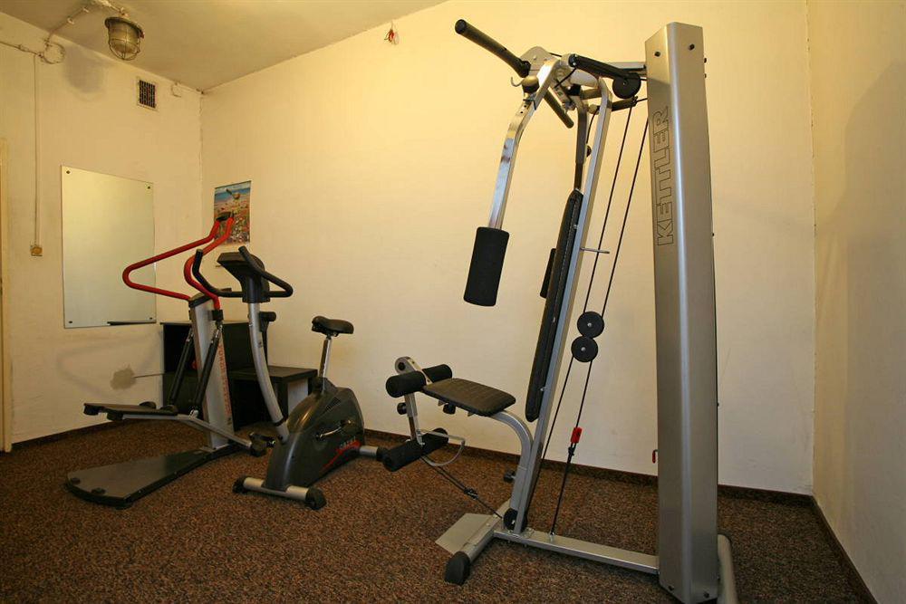Hotel Gromada 2*